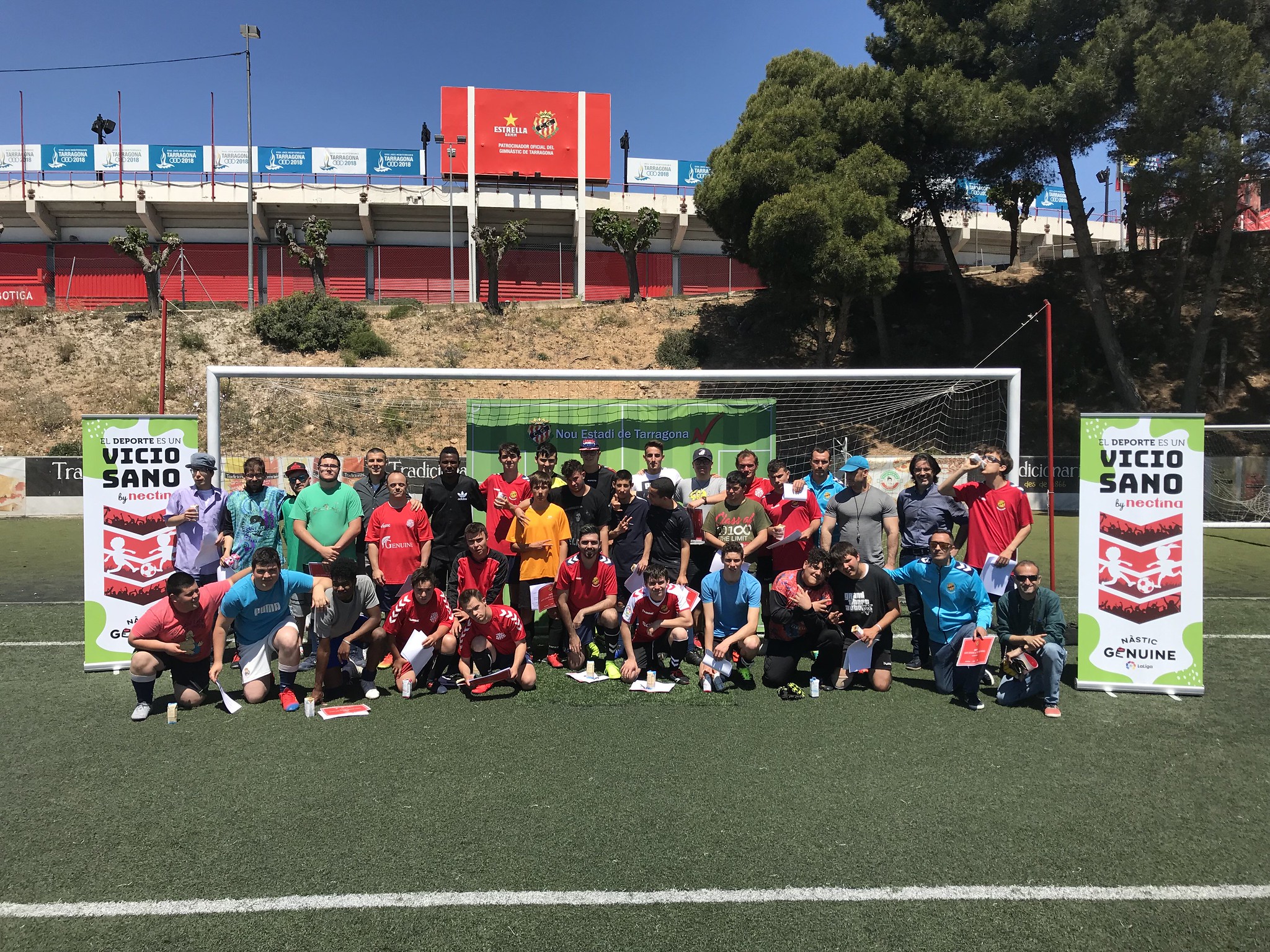 L'equip de futbol del Col·legi Sant Rafael s'enfronta al Nàstic Genuine en un partit molt especial a les instal·lacions del Club Gimnàstic de Tarragona 