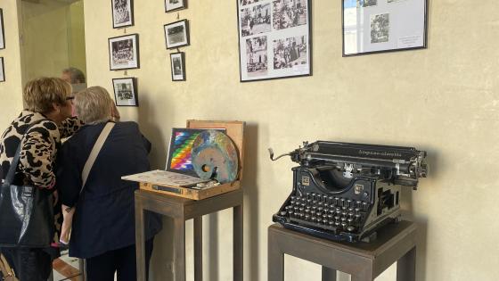 Exposició Maria Cortina, 125 anys fent escola