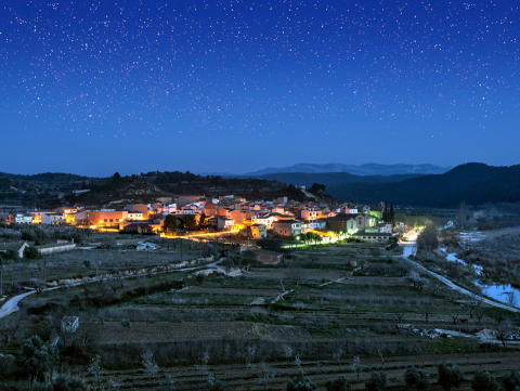 La Diputació de Tarragona aposta per l’eficiència energètica impulsant la instal·lació de lluminàries LED a Caseres i a les Coves de Benifallet 