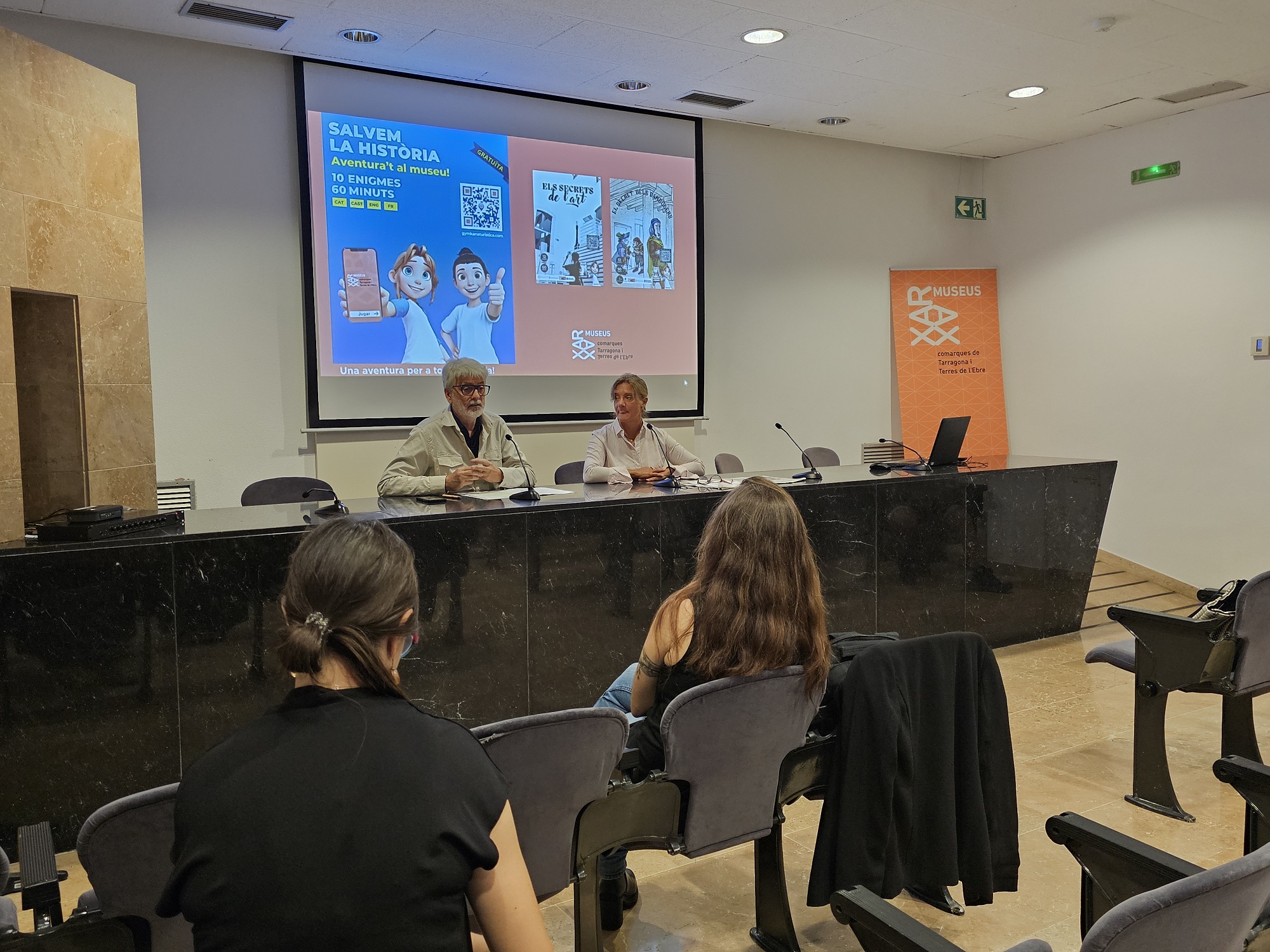 El director del Museu d’Art Modern de la Diputació de Tarragona, Manel Margalef i la directora del Museu d’Alcover, Ester Magriñà, han presentat les propostes aquest dijous al MAMT. 