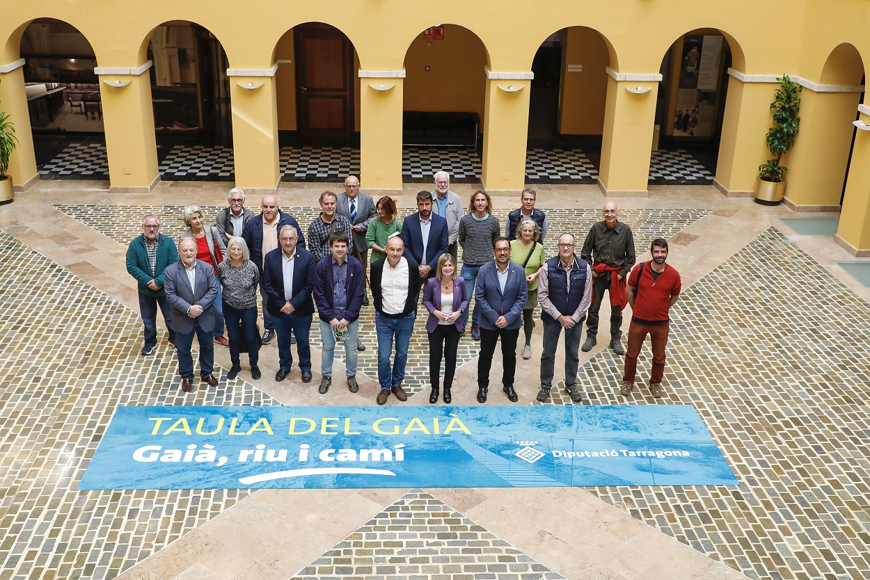 Els assistents a l'acte de presentació al Palau de la Diputació