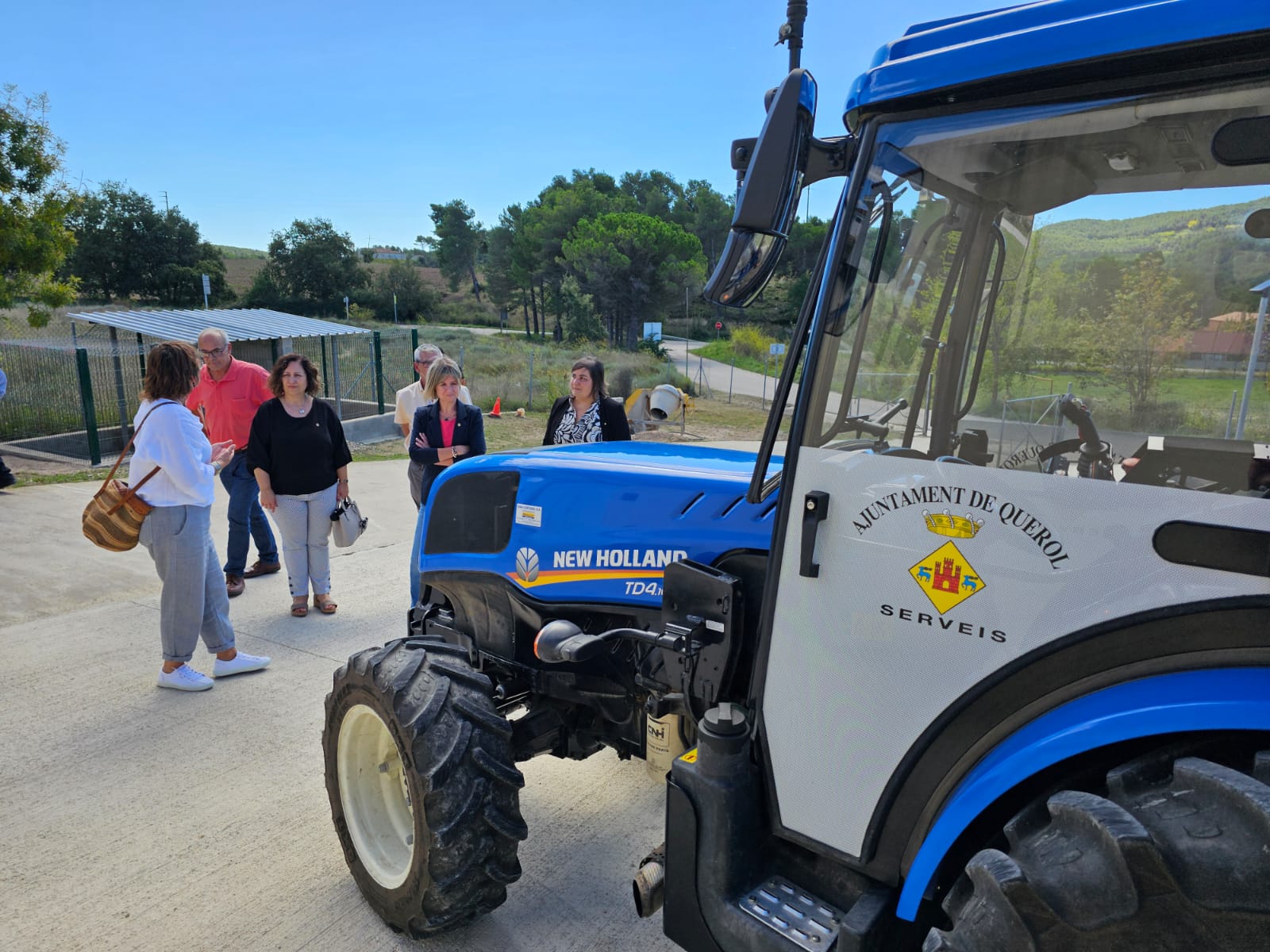 El tractor desbrossador, un altre vehicle municipal que s'ha pogut adquirir amb els ajuts